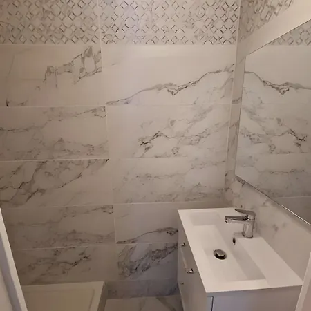 4p 85m² Hyper Centre *